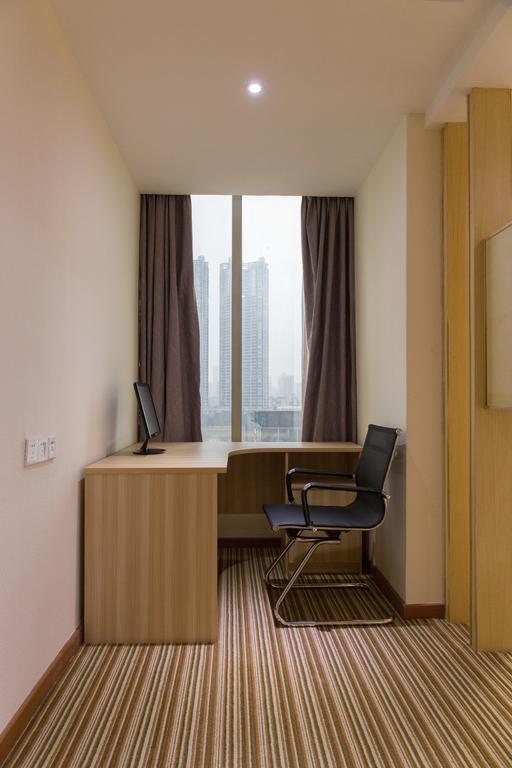 Yu Ting Hotel - Dong Chen Hotel Branch Гуанджоу Екстериор снимка